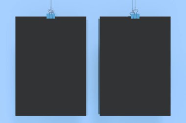 Ciltçi ile iki boş siyah poster mockup mavi backgrou klip
