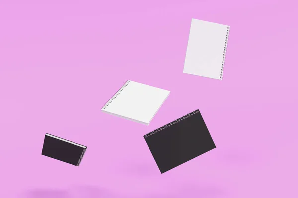 Négy jegyzetfüzet, spirál kötött lila háttér — Stock Fotó