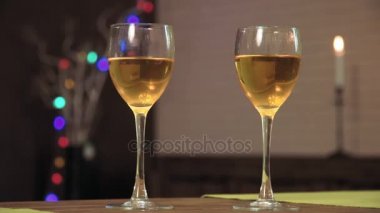 Çift gözlük ve kızartma şıngırdar