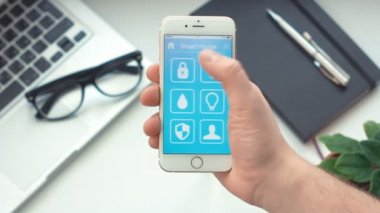 Ev güvenlik smartphone akıllı ev app açmak