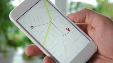 Bill taksi yolculuğu için yüksek oranları ile smartphone uygulama üzerinde görüntülenir
