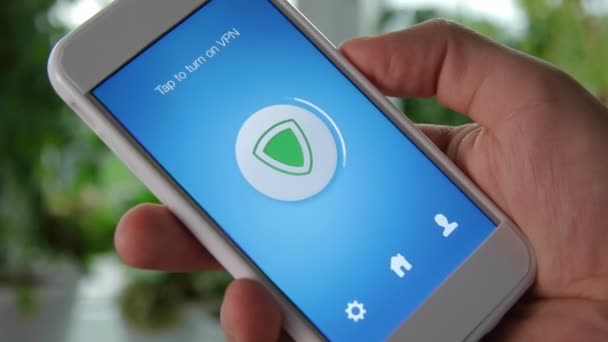 Accendere VPN sullo smartphone per una navigazione internet sicura — Video Stock