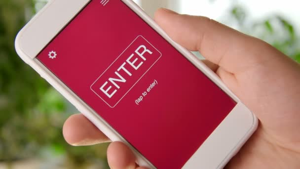 Application concept de crédibilité sur le smartphone. L'homme utilise une application mobile . — Video