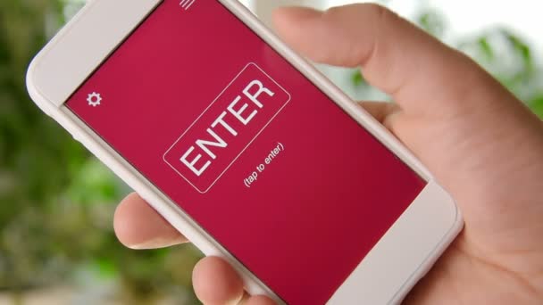 Smartphone kavramı uygulama bağlayın. Adam hareket eden app kullanır. — Stok video