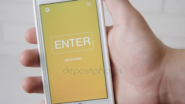 Szabadúszó fogalma alkalmazás a smartphone. Az ember használ mozgatható app. — Stock videók