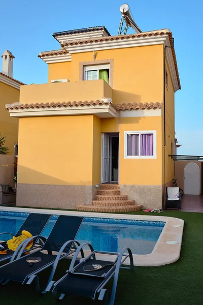 güzel villa havuzlu İspanya
