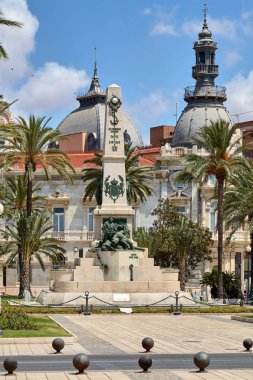 Cartagena, İspanya - 13 Temmuz 2016: Anıt Cavite kahramanlar ve Santiago de Cuba.