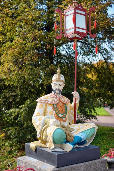 Heykel Alexander Park, Tsarskoye Selo, Puşkin, Saint Petersburg, Rusya Federasyonu 1860 yılında yeniden Çin Grand köprü 1785 tarihinde,.