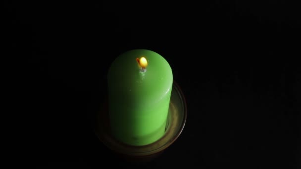 Candle lights on a dark background — Stock Video