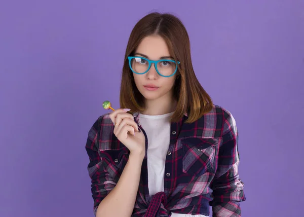 Lolipop, mutlu ve sevimli genç güzel kız