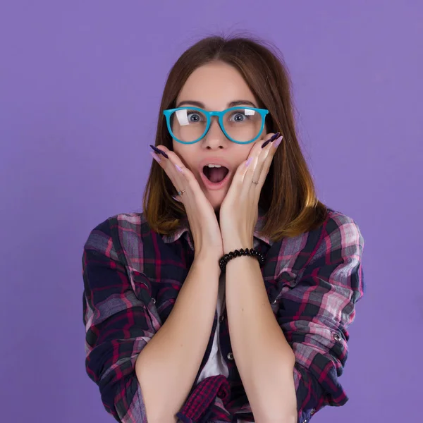 Genç oldukça duygusal kadın, sevimli kız