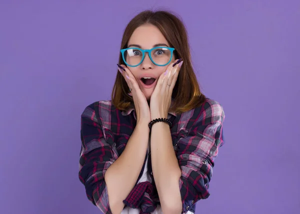 Genç oldukça duygusal kadın, sevimli kız