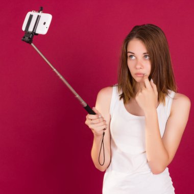 Genç güzel izole kız, selfie,