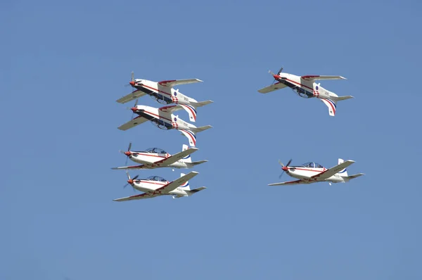 Akrobatik uçuş creasy