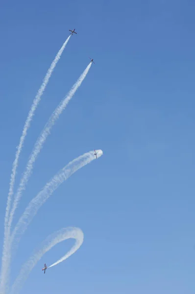 Akrobatik uçuş creasy 