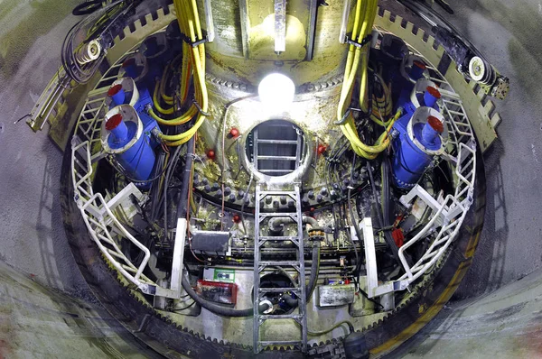 Yeraltı işleme, Delme 