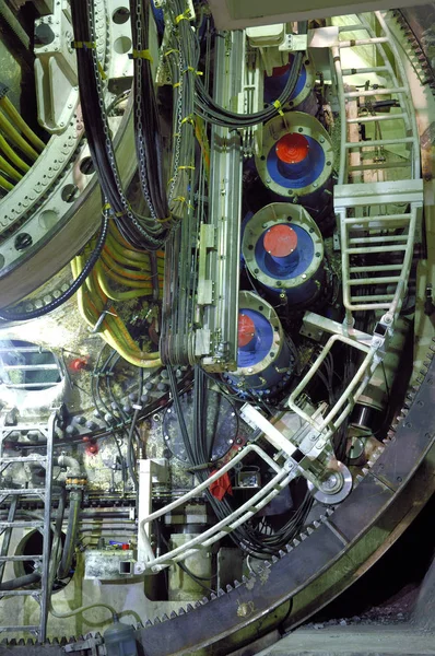 Yeraltı işleme, Delme 