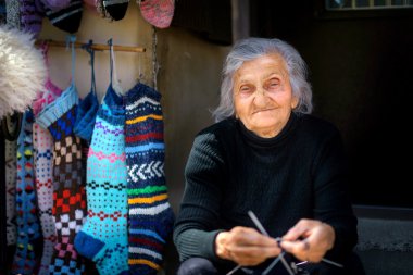 Kadın satıcı Hediyelik eşya
