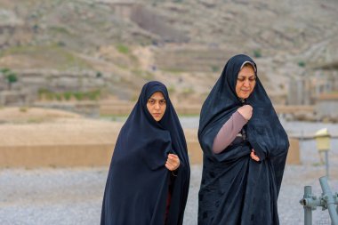 bir hijab kadınlarda