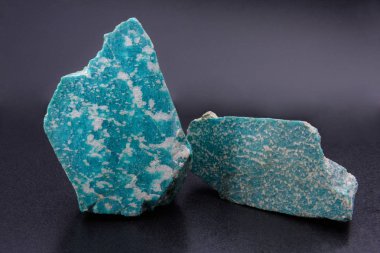 taş. mineral amazonit