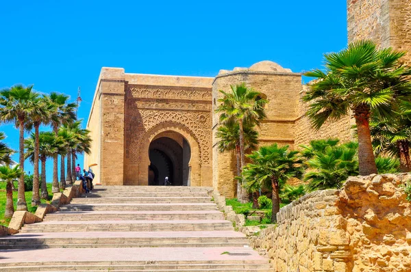 Puerta en una fortificación en Rabat —  Fotos de Stock