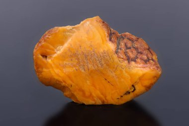 Yarı değerli taş Amber
