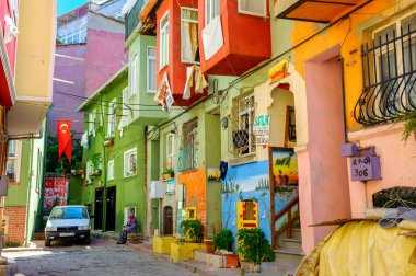 Türkiye, Istanbul, 2017 - Istanbul'da eski şehrin sokakta günlük yaşam
