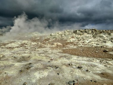 İzlanda'daki Geysers Vadisi