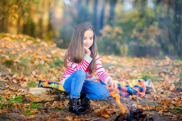 Meninas batatas fritas marshmallows — Fotografia de Stock