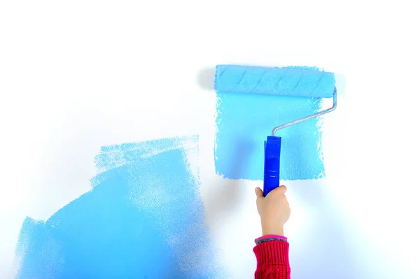 Reparatur Haus Das Mädchen Bemalt Die Wand Sie Hoch Wie — Stockfoto