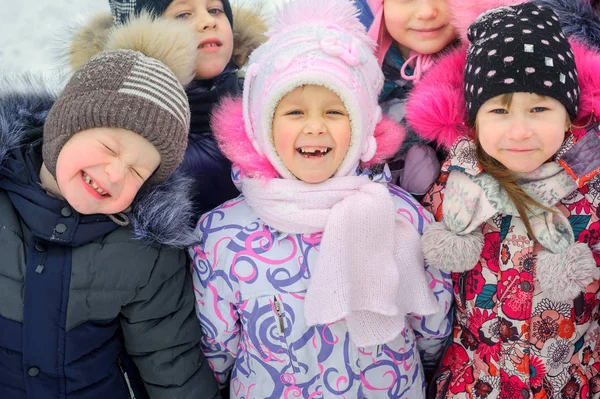 Groupe Enfants Joue Amuse Sur Une Aire Jeux Hiver Les — Photo