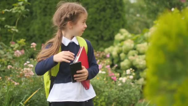 Girl Schoolgirl Backpack Book Her Hands Park School Dials Number — 비디오