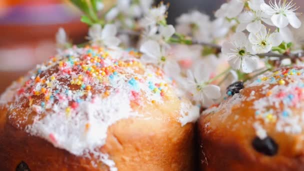 Férias Páscoa Comida Férias Tradicional Com Ramo Macieira Florescente Mesa — Vídeo de Stock