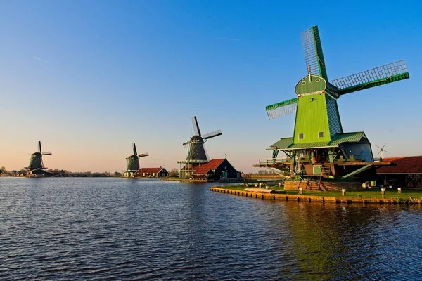 Windmills at suset — Stock Photo, Image