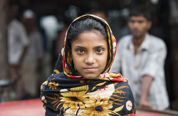 Молодая бангладешская девушка в Читтагонге — стоковое фото