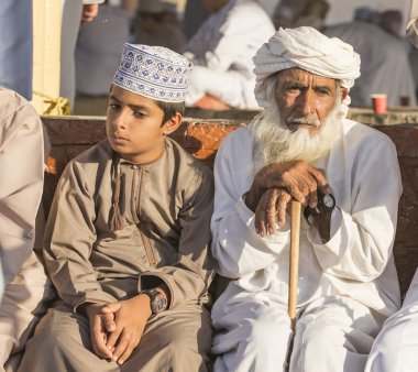 İnsanlar Nizwa keçi Market