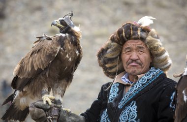 Bayan Ulgii kartal avcı