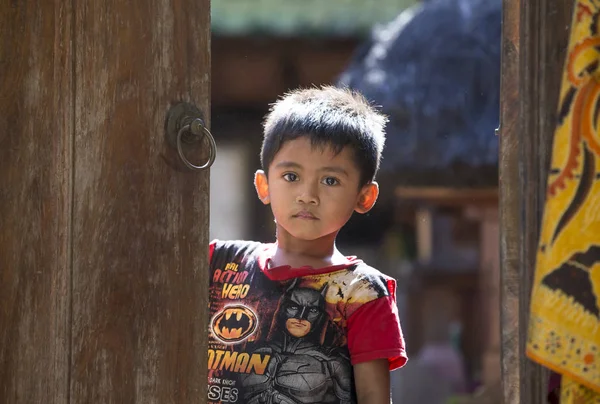 Bali dili çocuk dışında — Stok fotoğraf