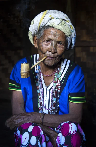 Kadın yasaktır boru