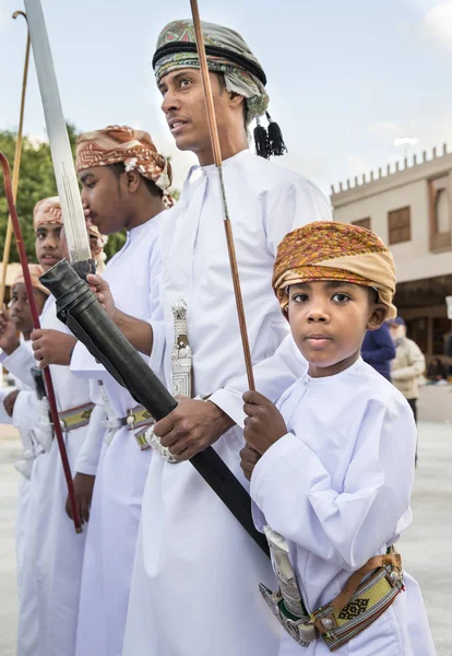 Omani men in traditional clothing — Stock Photo, Image