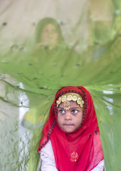 Beautiful omani girl — Stock Photo, Image