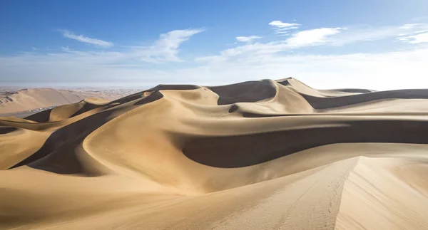 Песчаные дюны Абу-Даби — стоковое фото