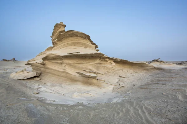 Pískové útvary v poušti poblíž Abu Dhabi — Stock fotografie