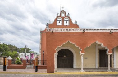 playa del Carmen church in Valladolid