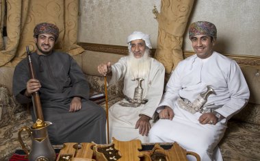 omani erkekler dinlenme