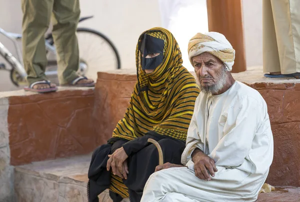 Omani çifte bir Pazar — Stok fotoğraf
