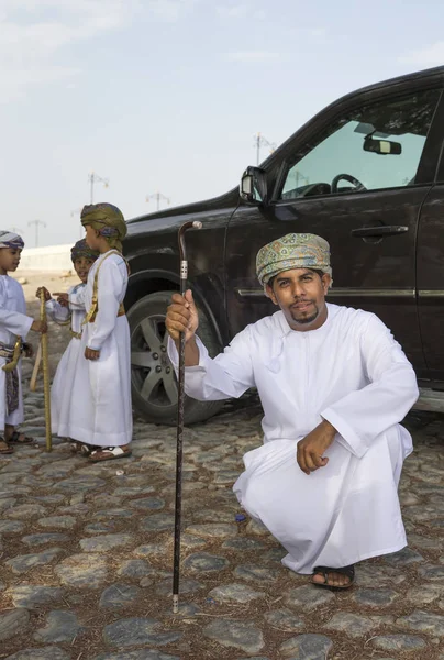 Homem Omani vestido para Eid al Fitr — Fotografia de Stock