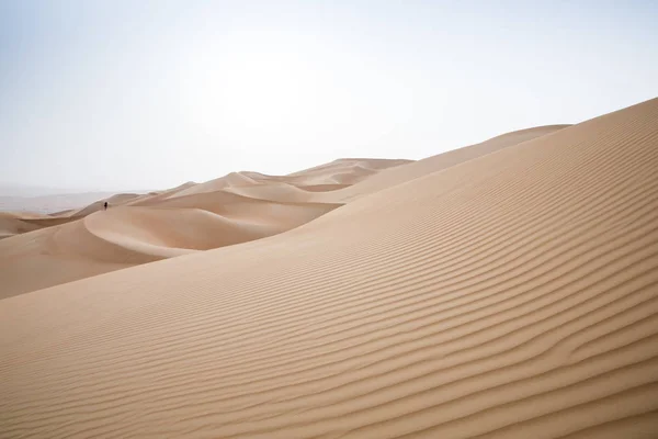 Strofina il deserto di al Khali nel quartiere vuoto — Foto Stock