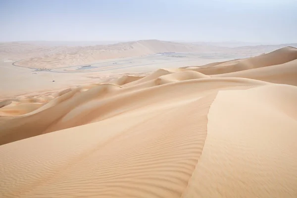 Strofina il deserto di al Khali nel quartiere vuoto — Foto Stock