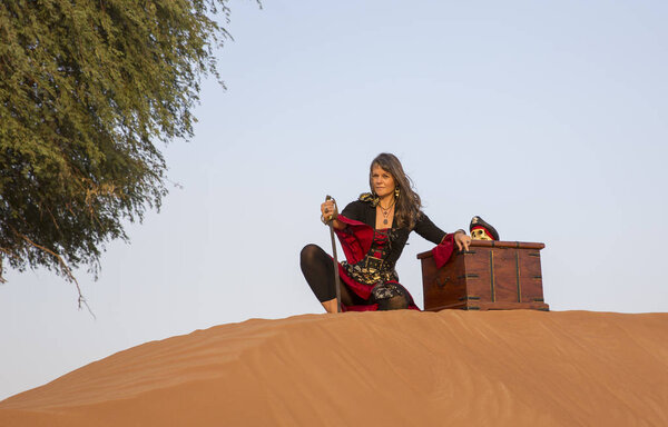 пиратка в пустыне
